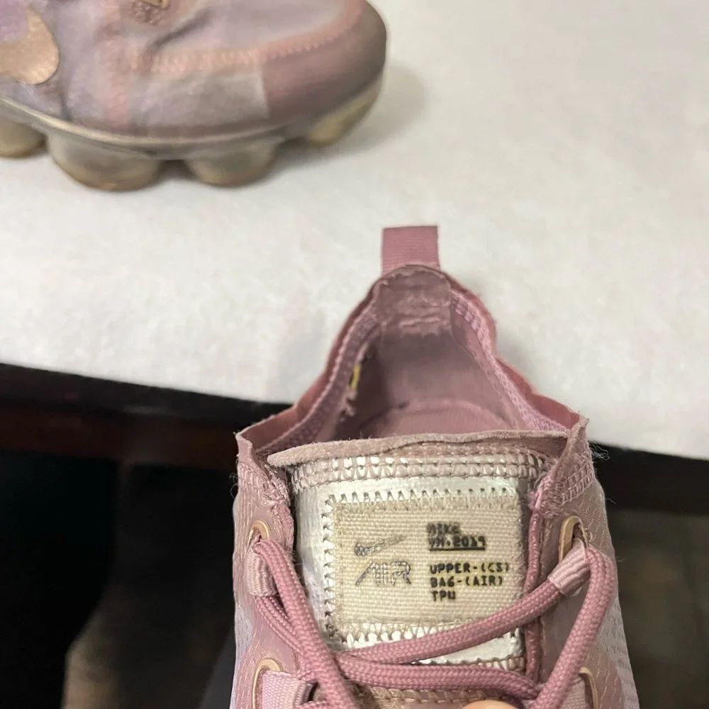 Nike Air VaporMax  'Soft Pink' AR6632-500 WMNS SIZE 5.5